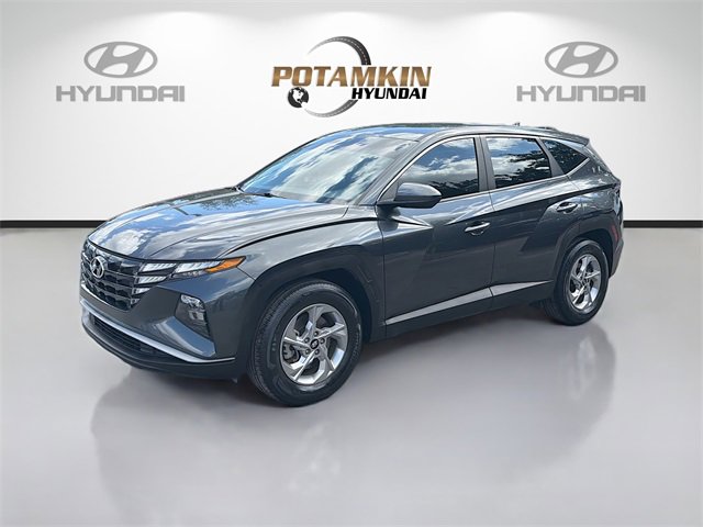 Used 2023 Hyundai Tucson SE image 1