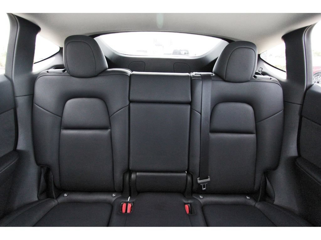 Used 2022 Tesla Model Y Performance AWD/4WD image 14