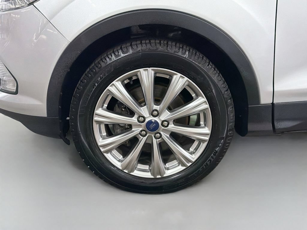 Used 2017 Ford Escape Titanium AWD/4WD image 34