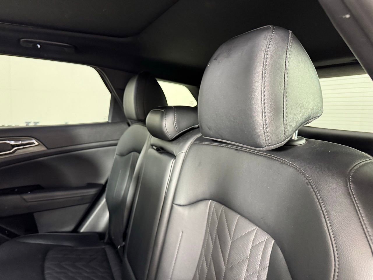 Used 2025 Kia Sportage X-Line w/ Premium Package image 28