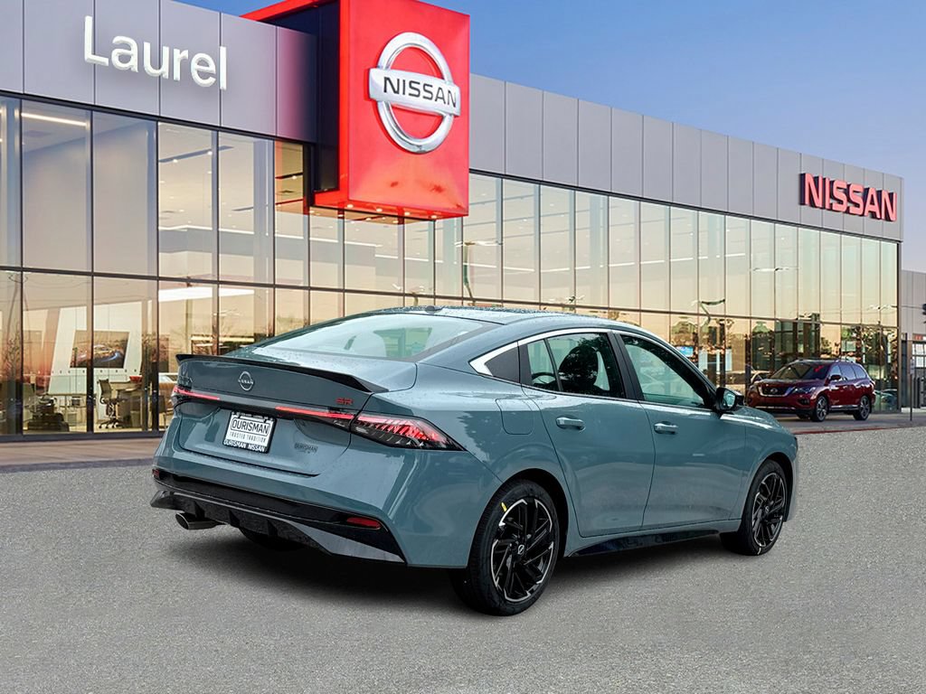 New 2026 Nissan Sentra SR w/ Floor Mat Package FWD image 3