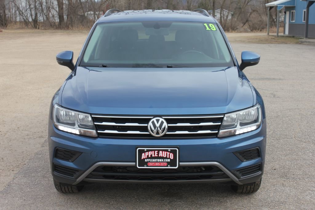 Used 2019 Volkswagen Tiguan SE image 3