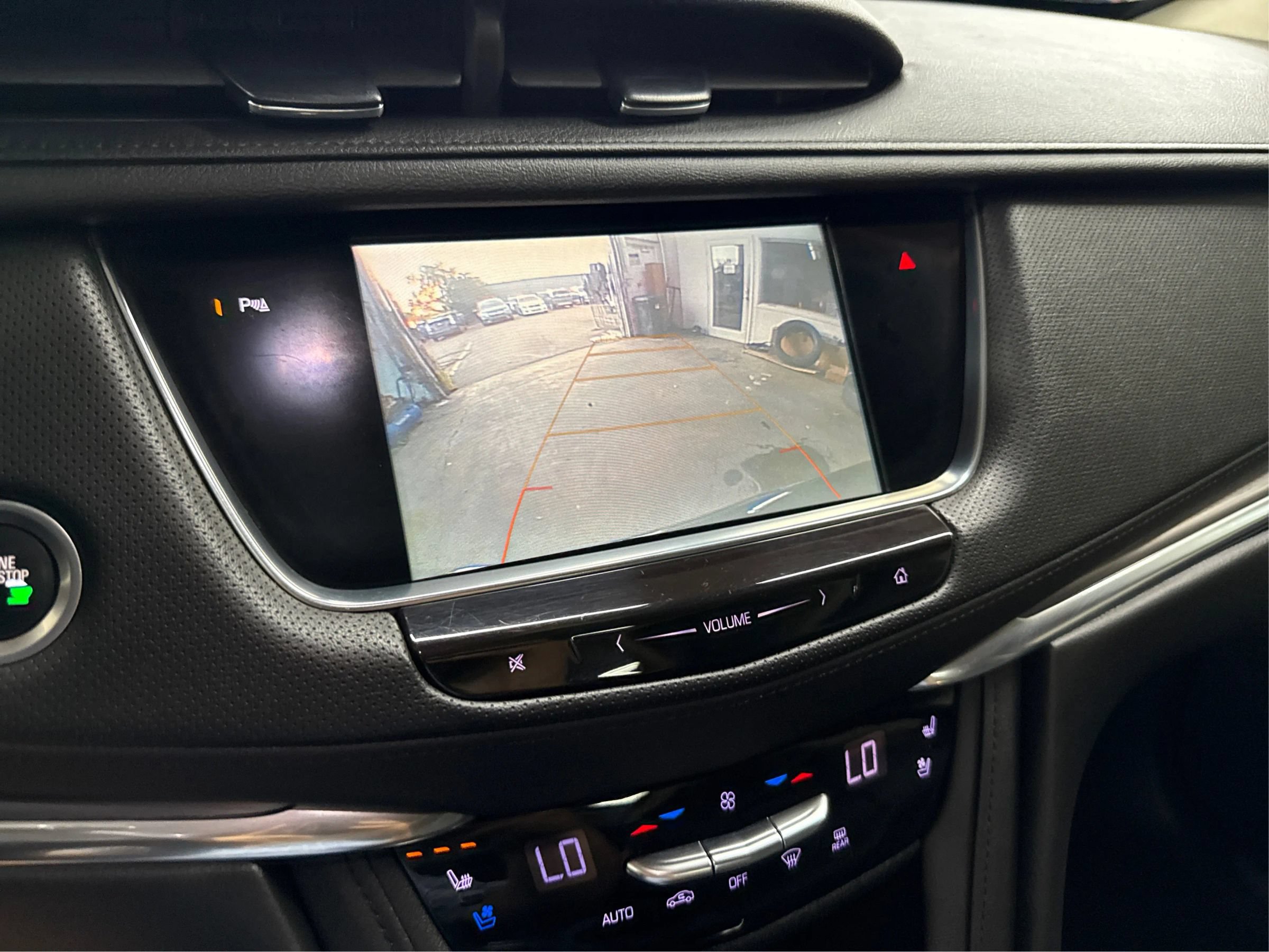 Used 2019 Cadillac XT5 Premium Luxury FWD image 17