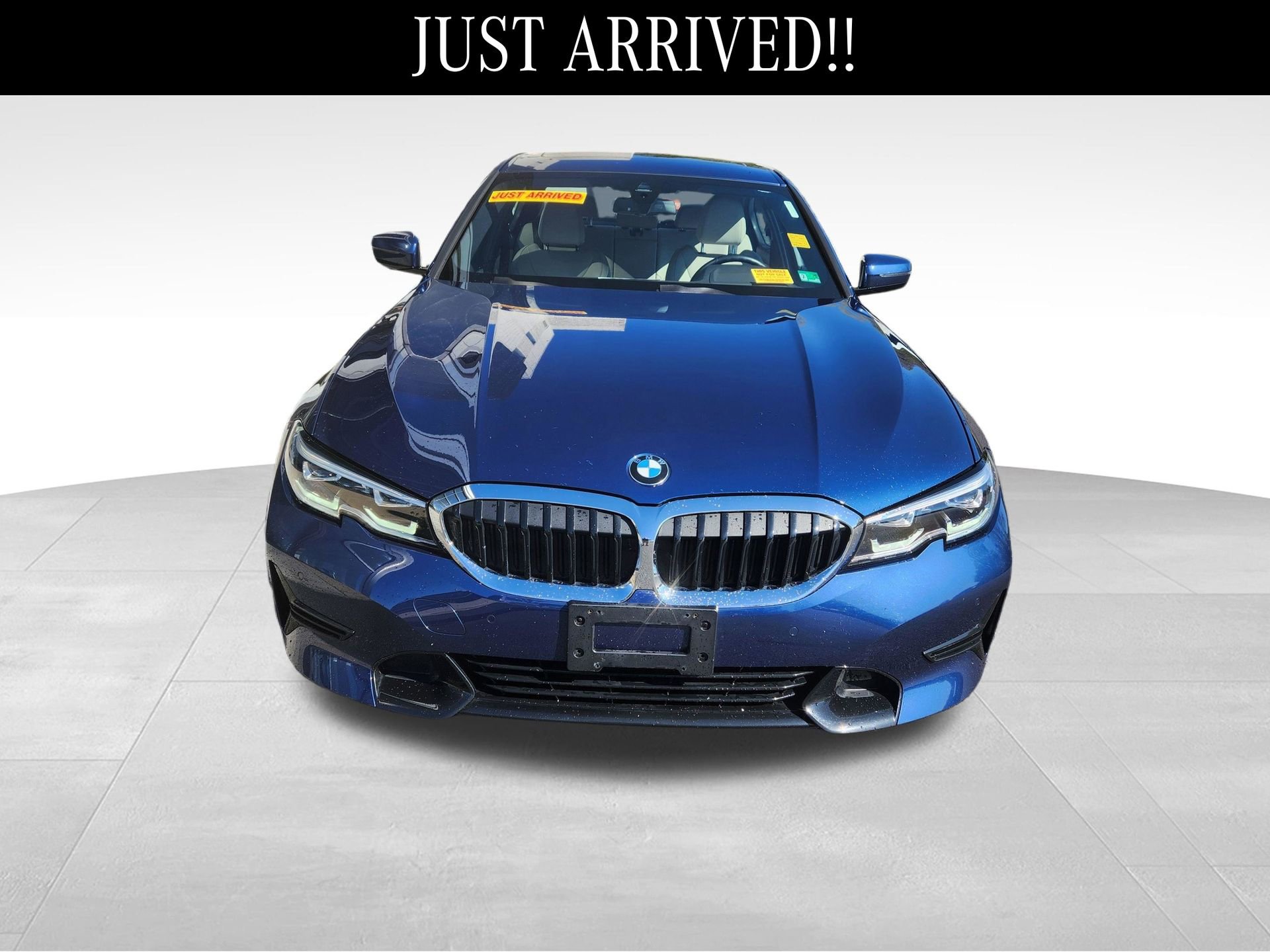 Used 2021 BMW 330i xDrive Sedan w/ Premium Package image 2