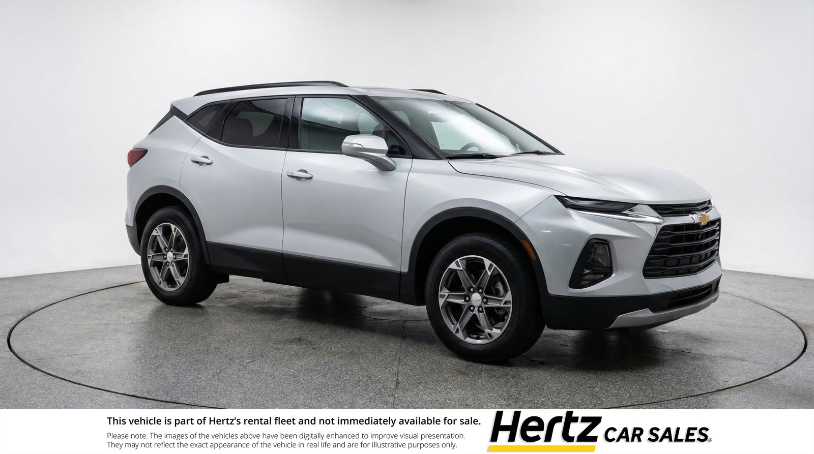 Used 2025 Chevrolet Blazer LT image 1