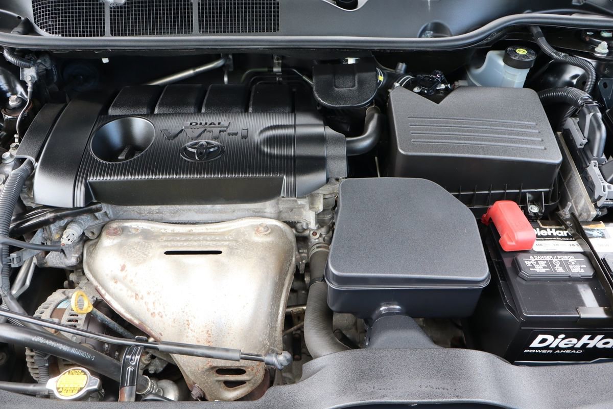 Used 2015 Toyota Venza LE image 39