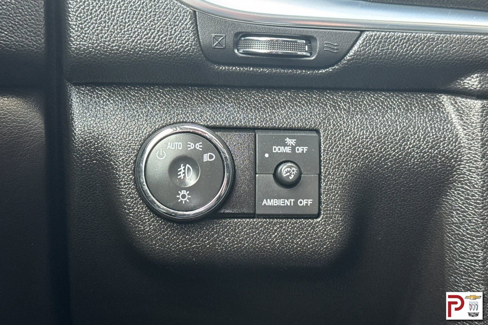 Used 2016 Chevrolet Traverse LTZ AWD/4WD image 35