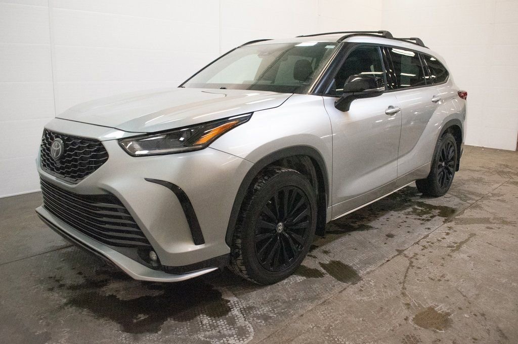 Used 2023 Toyota Highlander XSE image 8