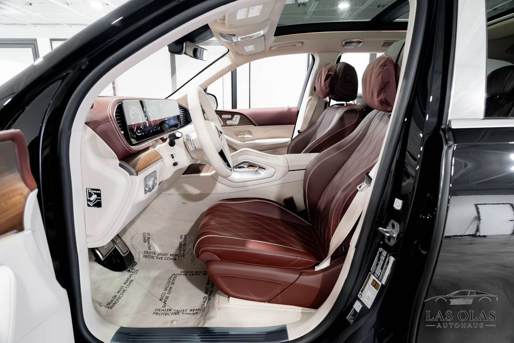 Used 2026 Mercedes-Benz Maybach GLS 600 4MATIC image 30