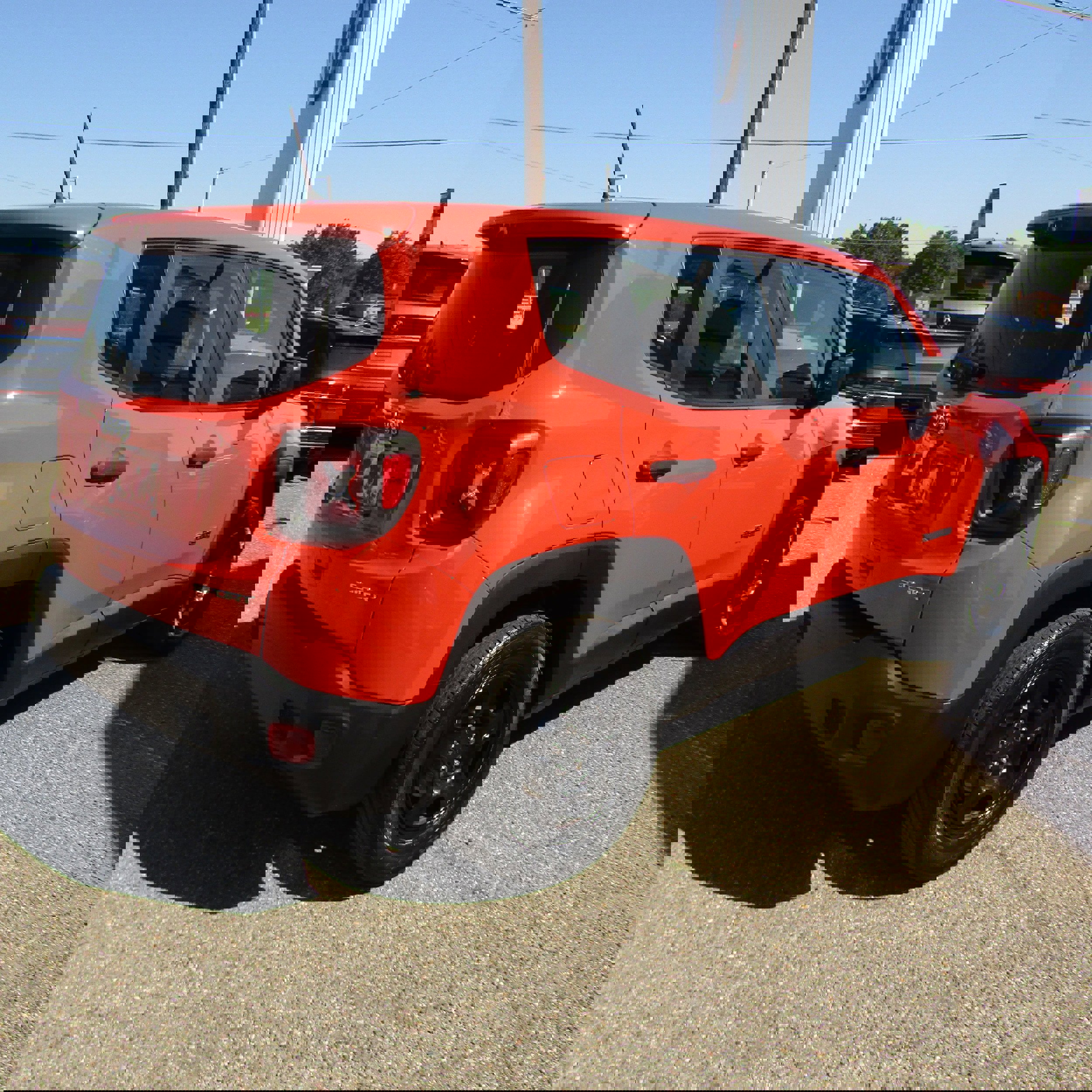 Used 2019 Jeep Renegade Sport image 4