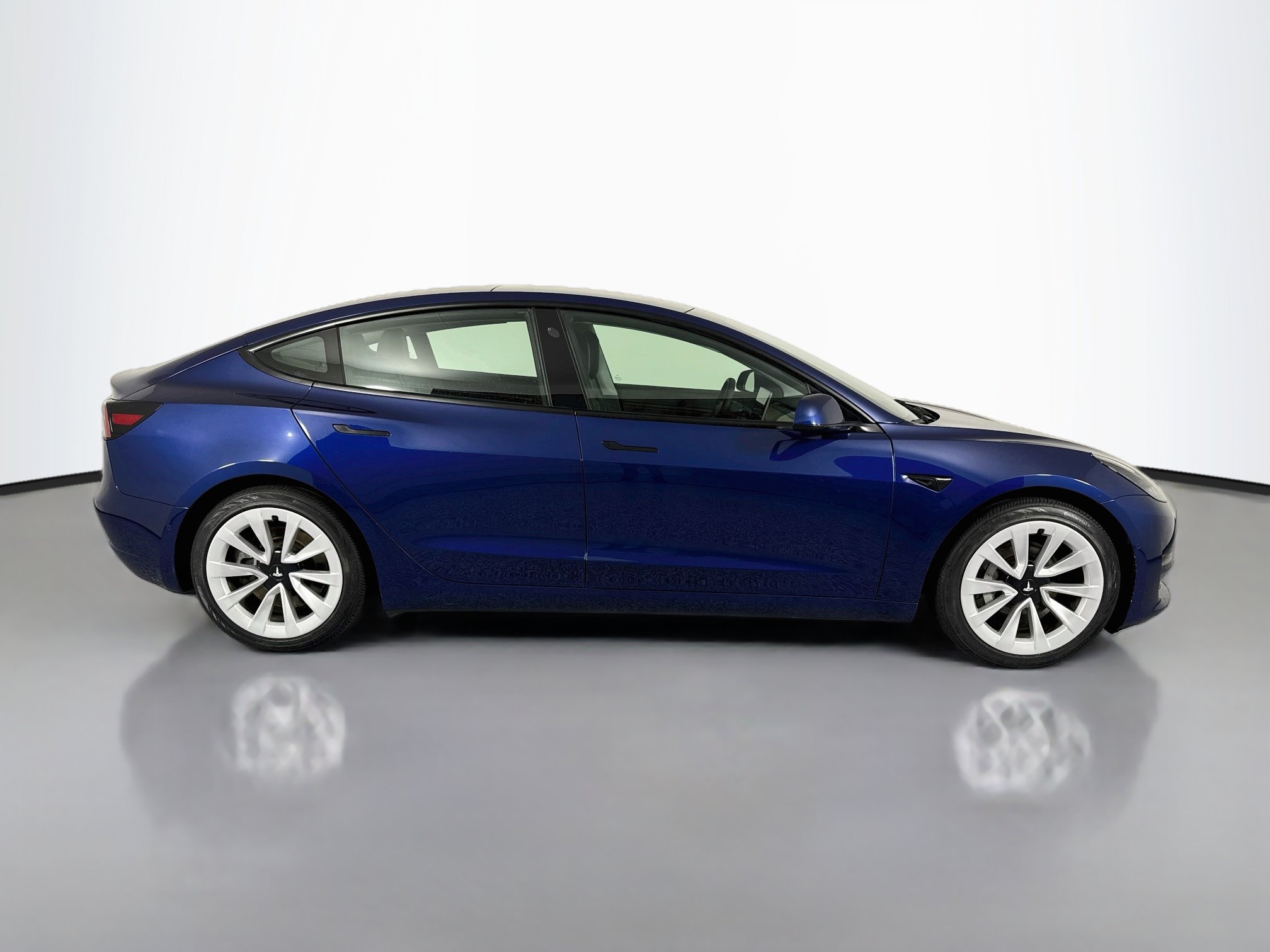 Used 2021 Tesla Model 3 Long Range AWD/4WD image 4
