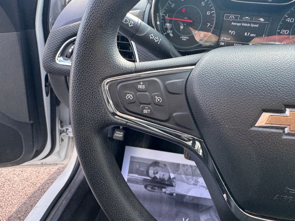 Used 2017 Chevrolet Cruze LT image 11