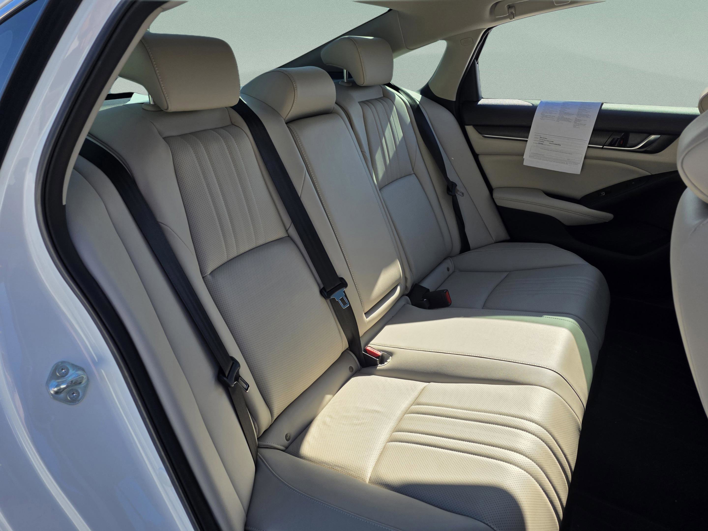 Used 2022 Honda Accord Touring image 21