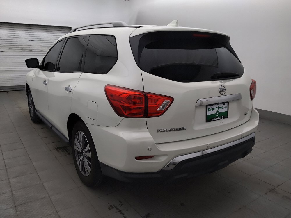 Used 2020 Nissan Pathfinder SL FWD image 5