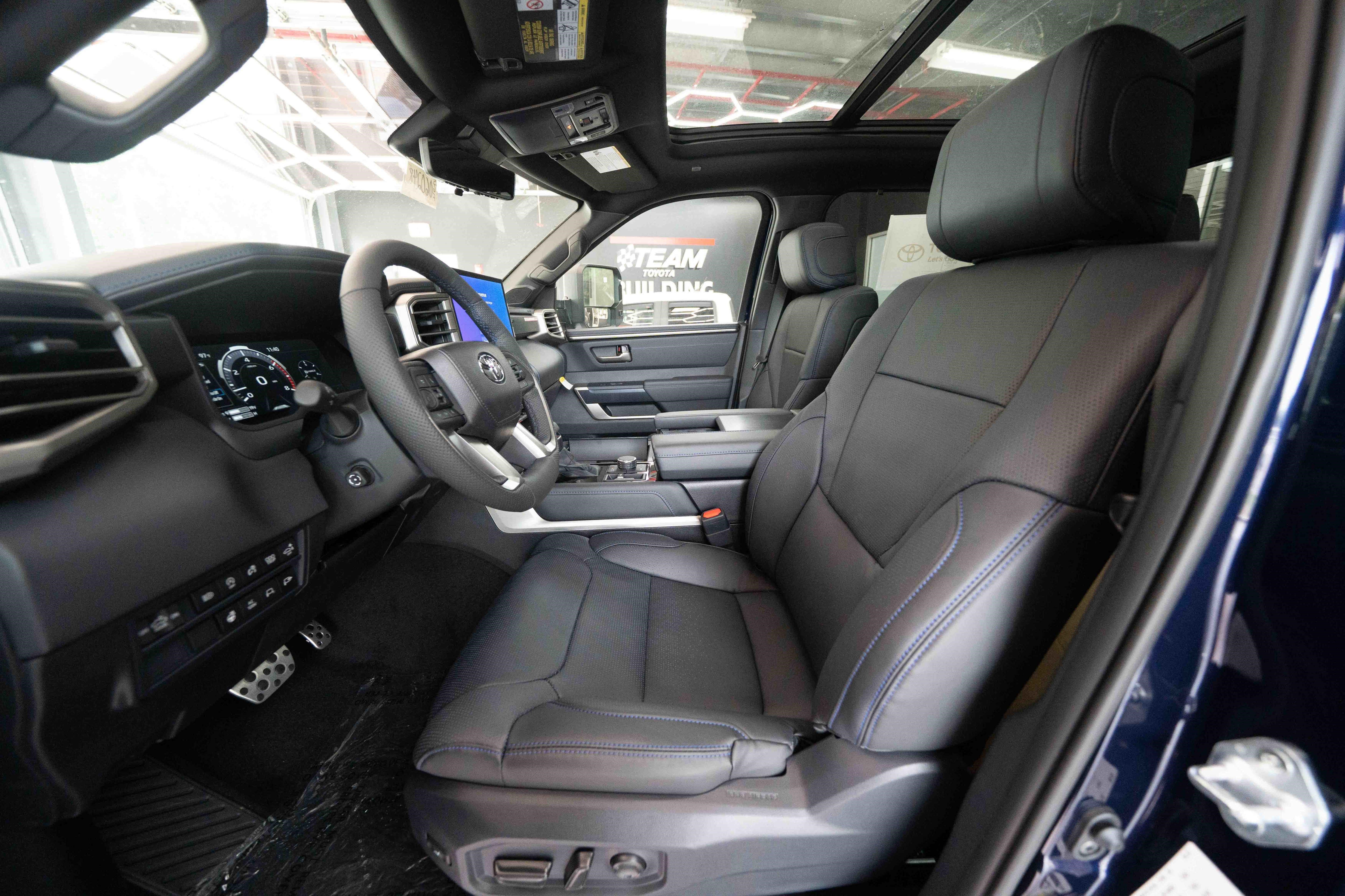 New 2026 Toyota Tundra Platinum w/ TRD Off-Road Package AWD/4WD image 9