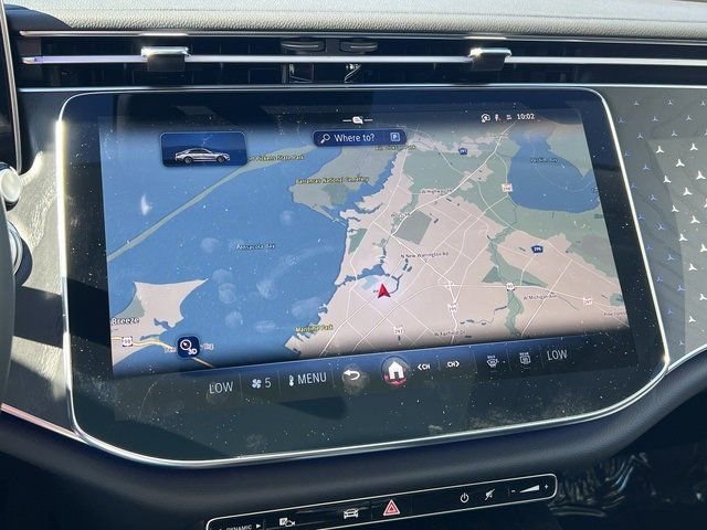 Used 2024 Mercedes-Benz E 350 4MATIC Sedan image 24