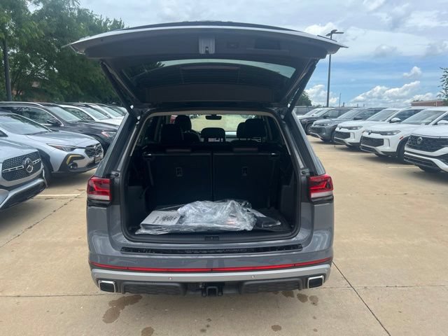 New 2026 Volkswagen Atlas Peak Edition AWD/4WD image 11