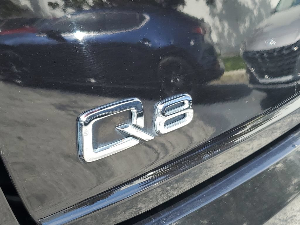Used 2019 Audi Q8 Prestige w/ Luxury Package AWD/4WD image 8