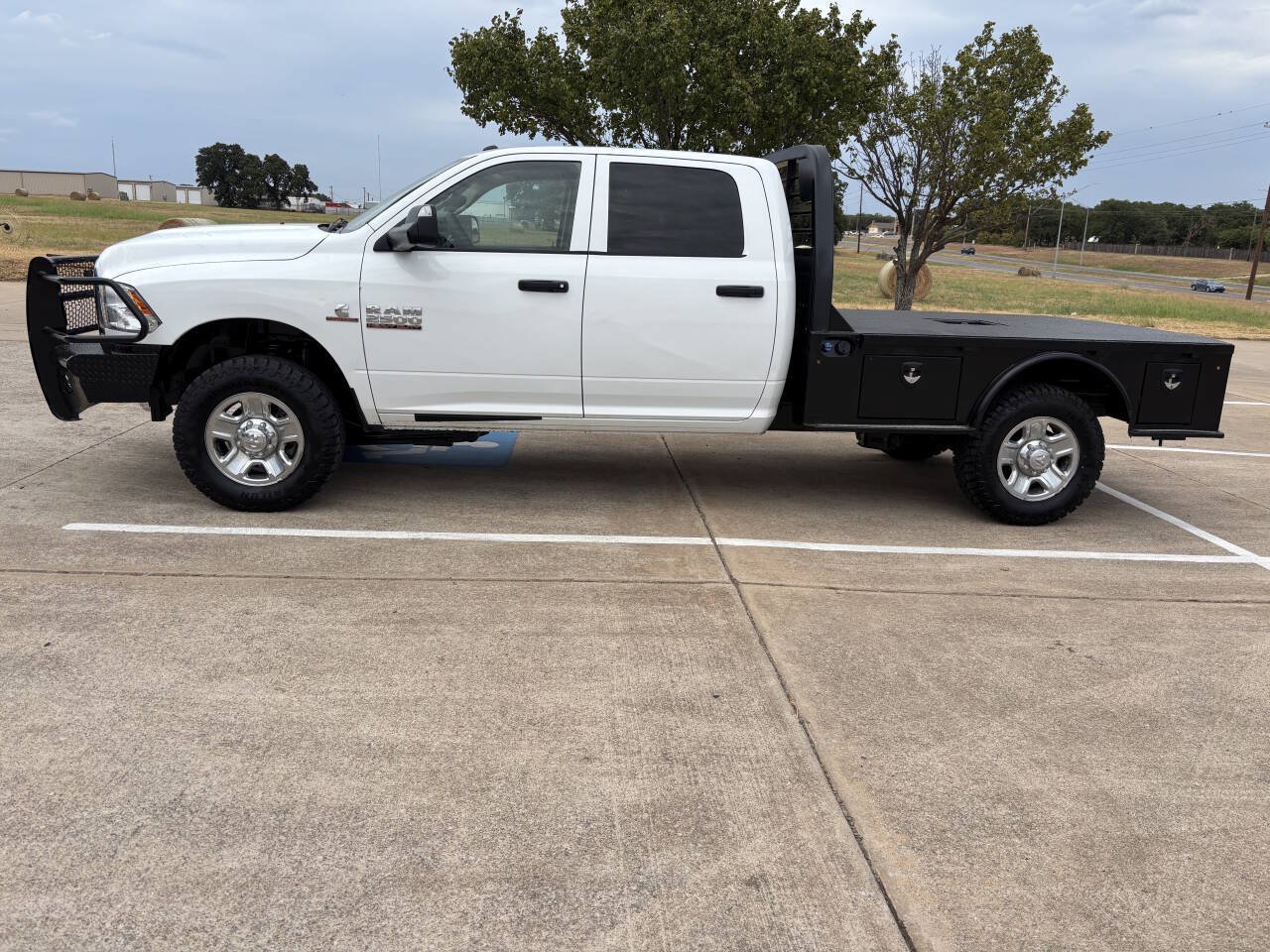 Used 2017 RAM 2500 Tradesman w/ Chrome Appearance Group AWD/4WD image 1