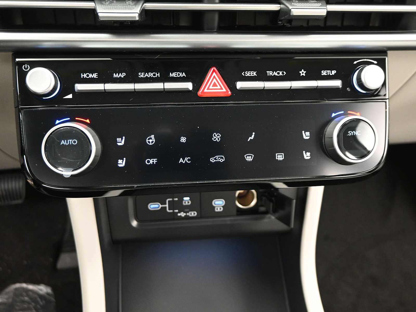 New 2026 Hyundai Tucson Limited w/ Tow & Go Package image 18