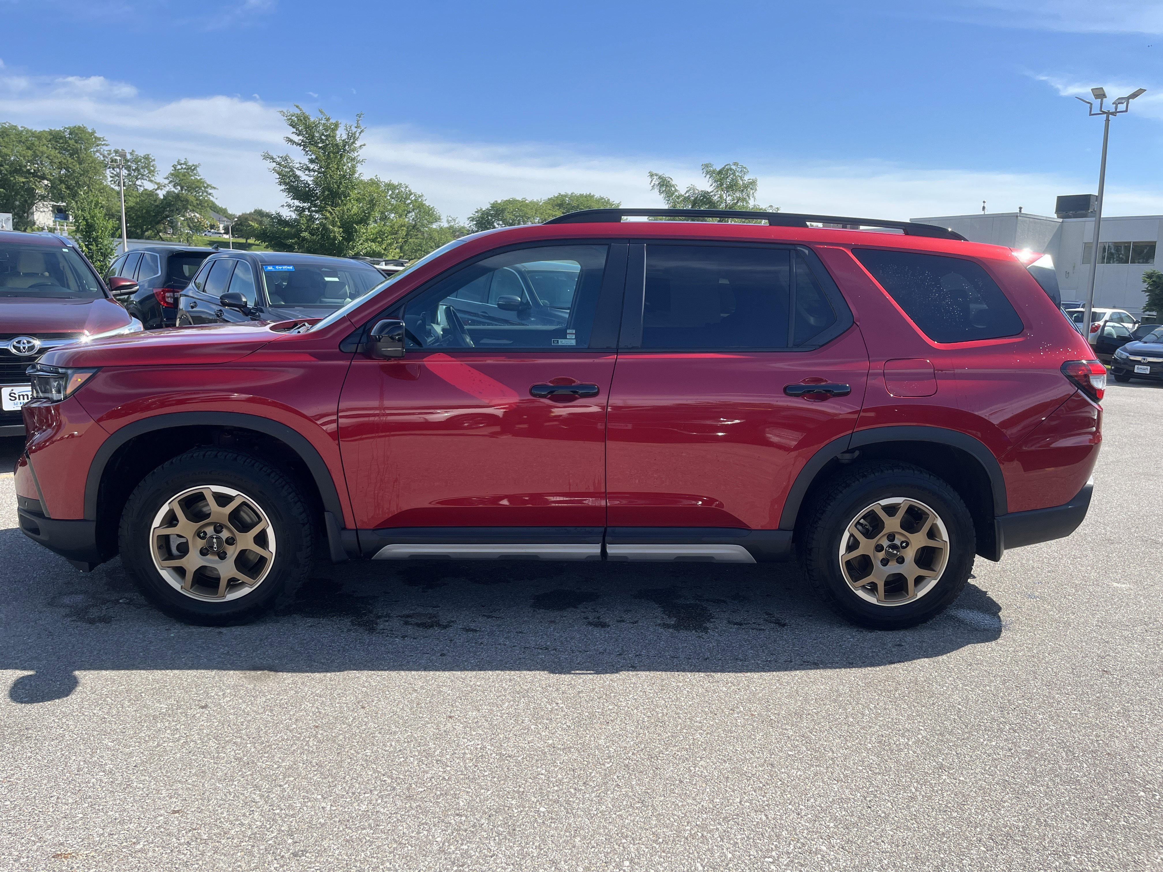 Certified 2024 Honda Pilot TrailSport image 7