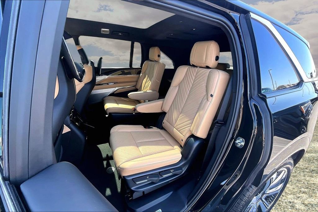 Certified 2025 Cadillac Escalade IQ Luxury 2 image 22