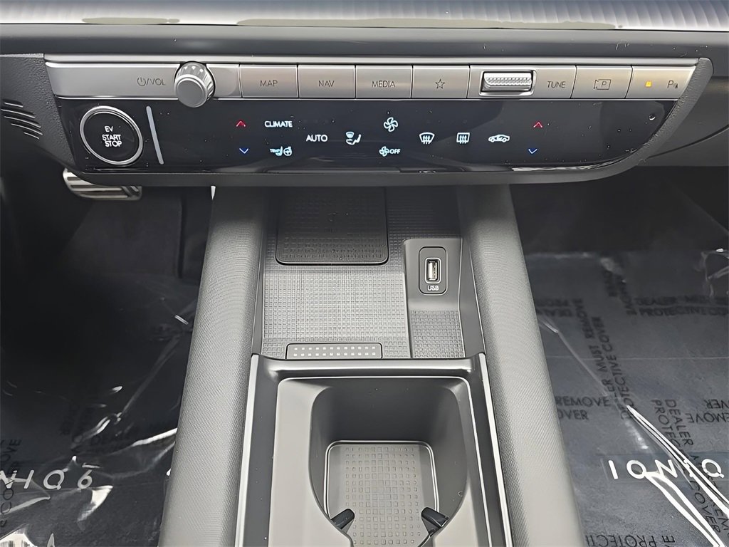 New 2025 Hyundai Ioniq 6 Limited image 26