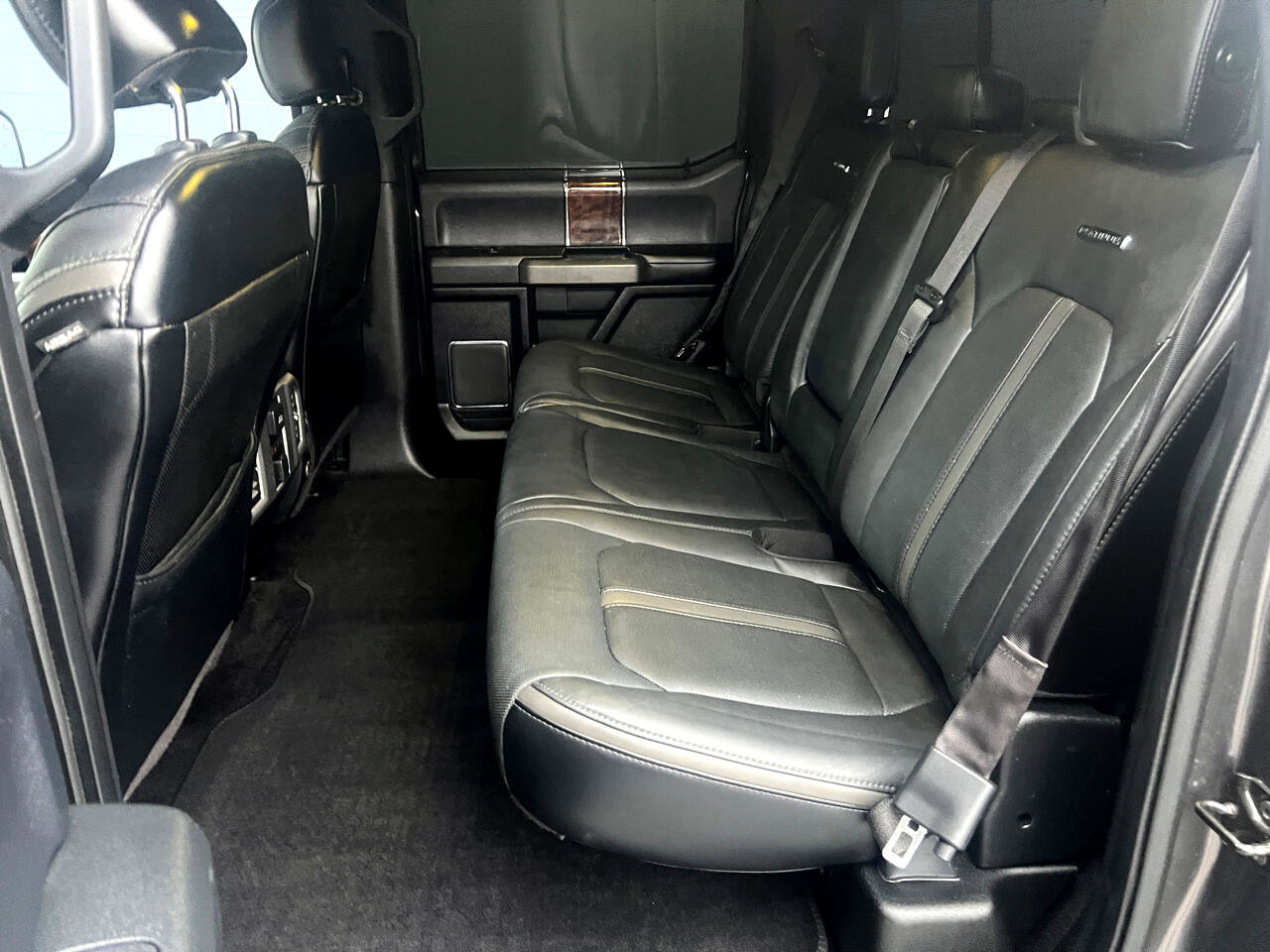 Used 2015 Ford F150 Platinum w/ Equipment Group 701A Luxury image 8
