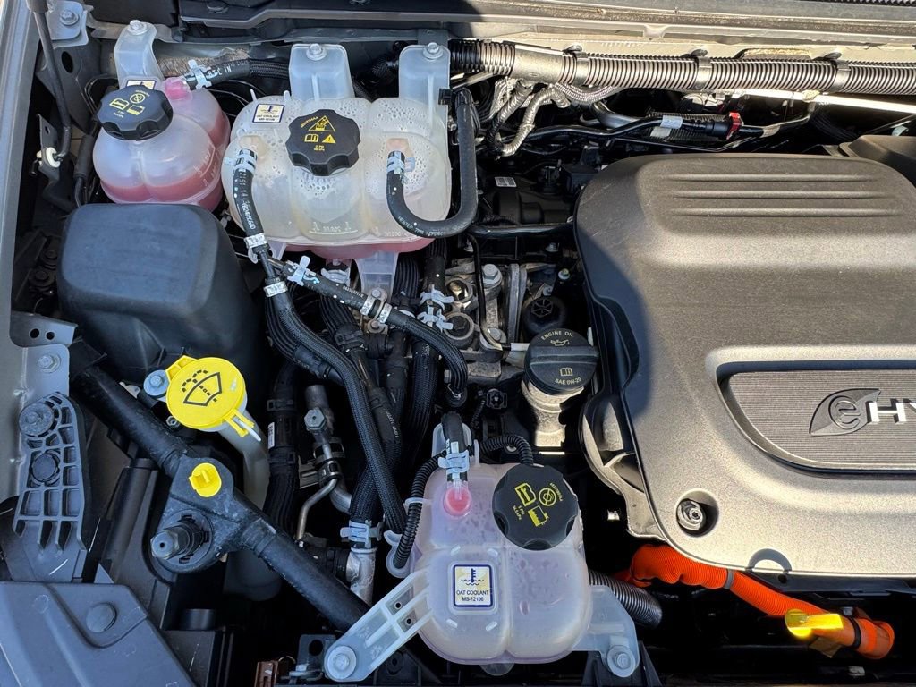 Used 2022 Chrysler Pacifica Touring-L image 39