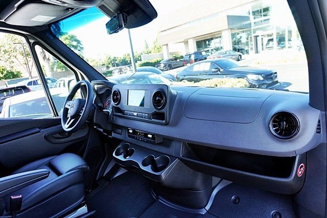 Used 2024 Mercedes-Benz Sprinter 2500 w/ Parking Package image 10