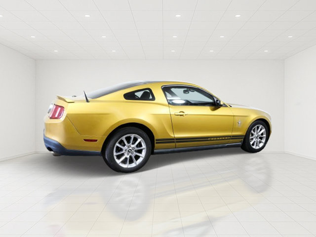Used 2010 Ford Mustang Coupe RWD image 7