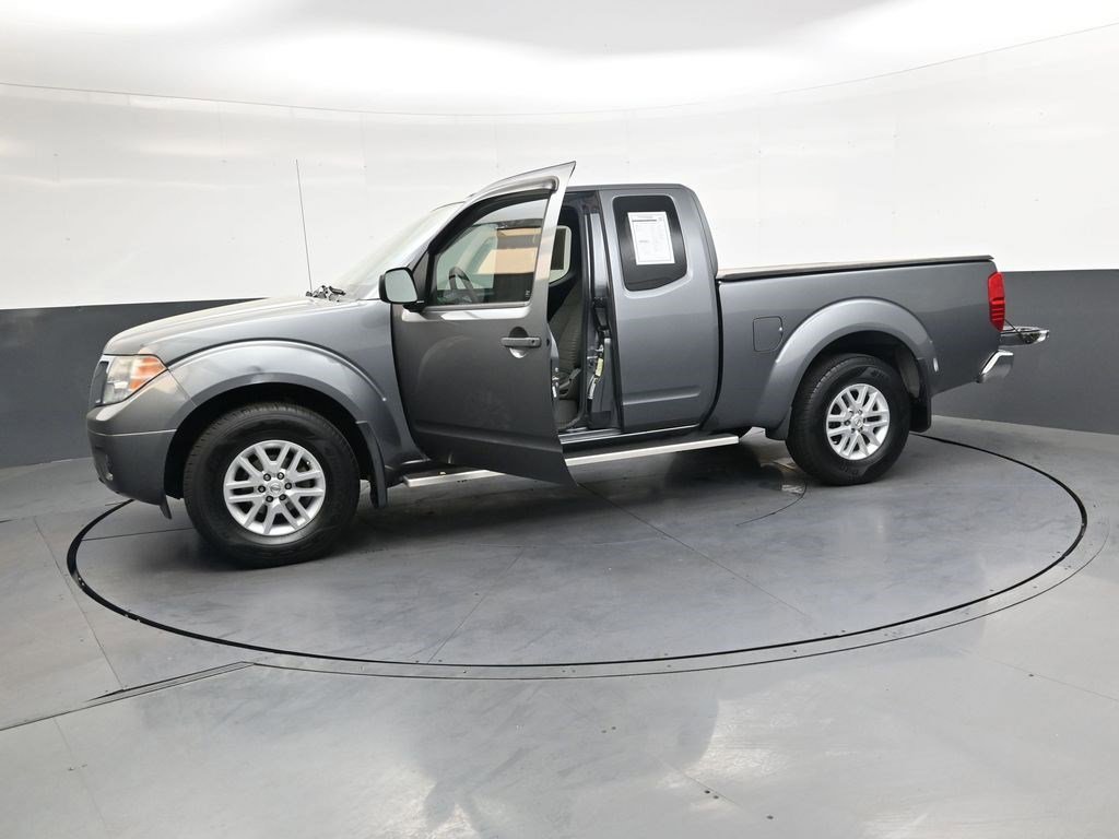 Used 2018 Nissan Frontier SV image 38