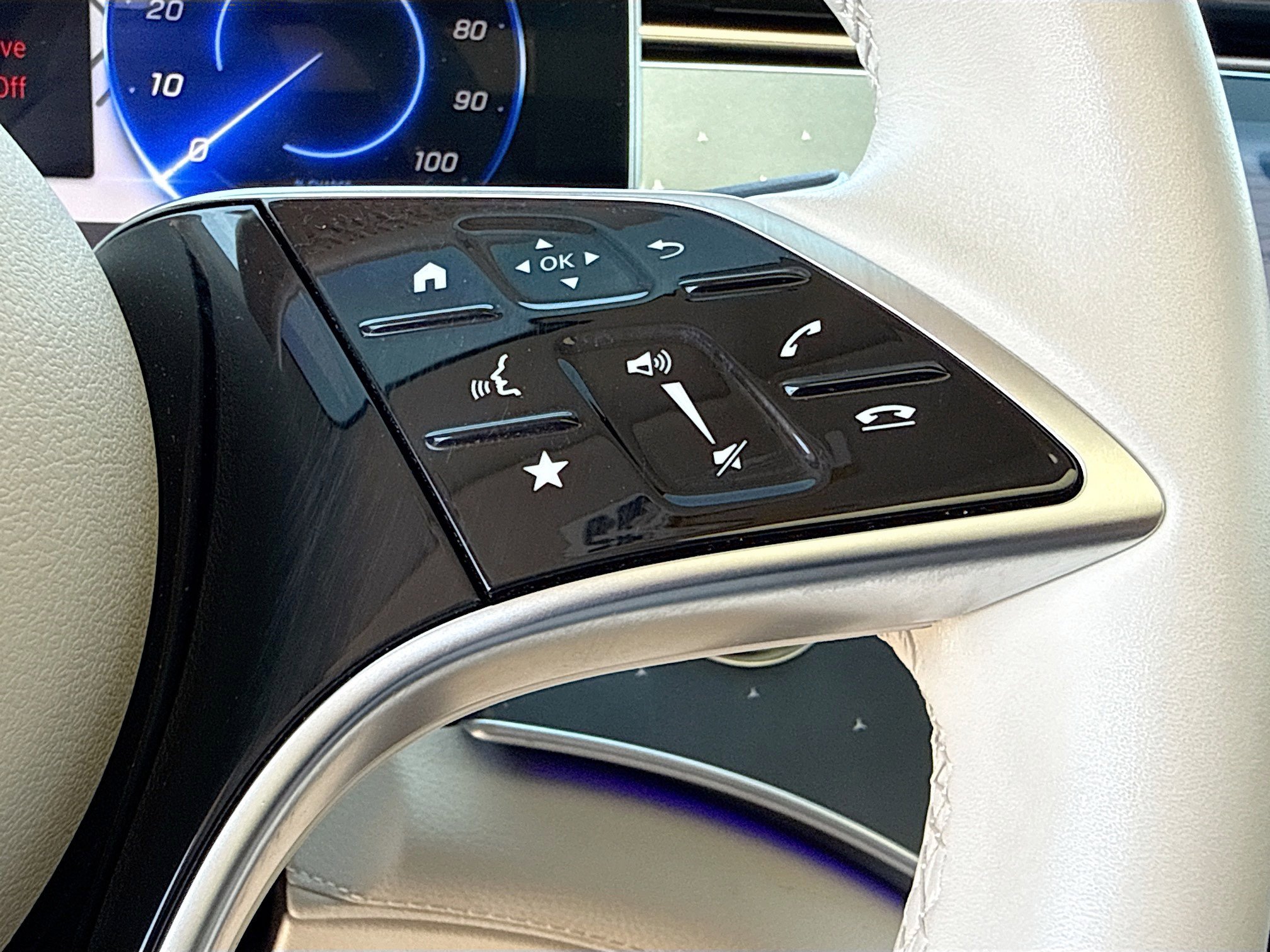 Used 2022 Mercedes-Benz EQS 450+ Sedan image 38