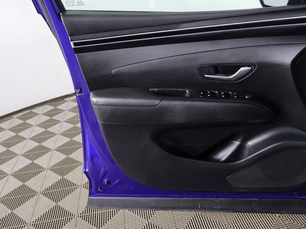 Used 2022 Hyundai Tucson SE image 19