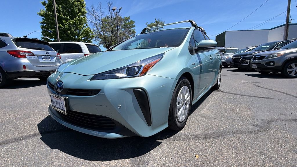 Used 2022 Toyota Prius LE FWD image 9