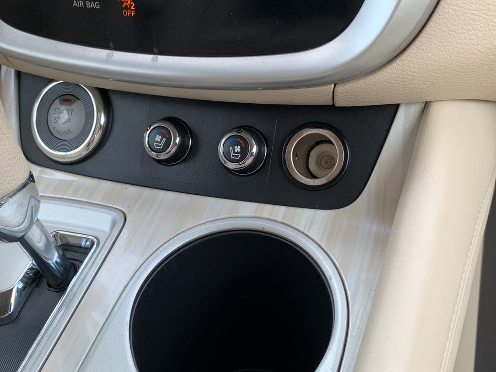 Used 2016 Nissan Murano Platinum w/ Platinum Technology Package FWD image 19
