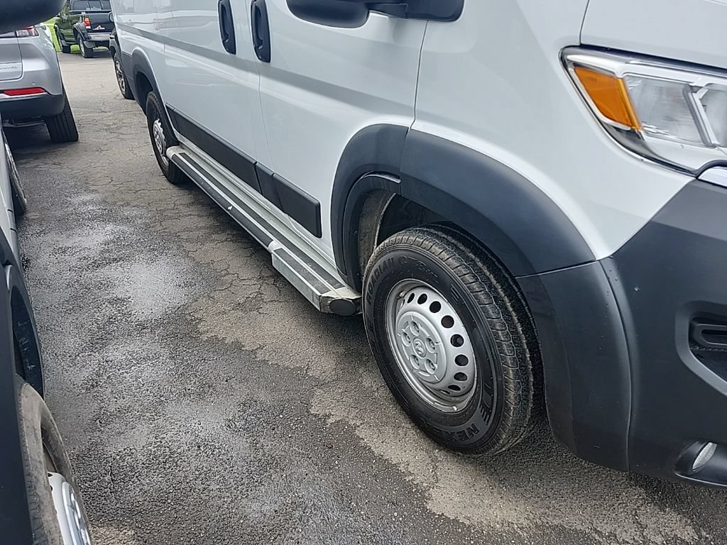 Used 2025 RAM ProMaster 2500 w/ U-Haul Equipment Group FWD image 30