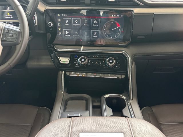 Used 2025 GMC Sierra 2500 Denali w/ Denali Reserve Package AWD/4WD image 4