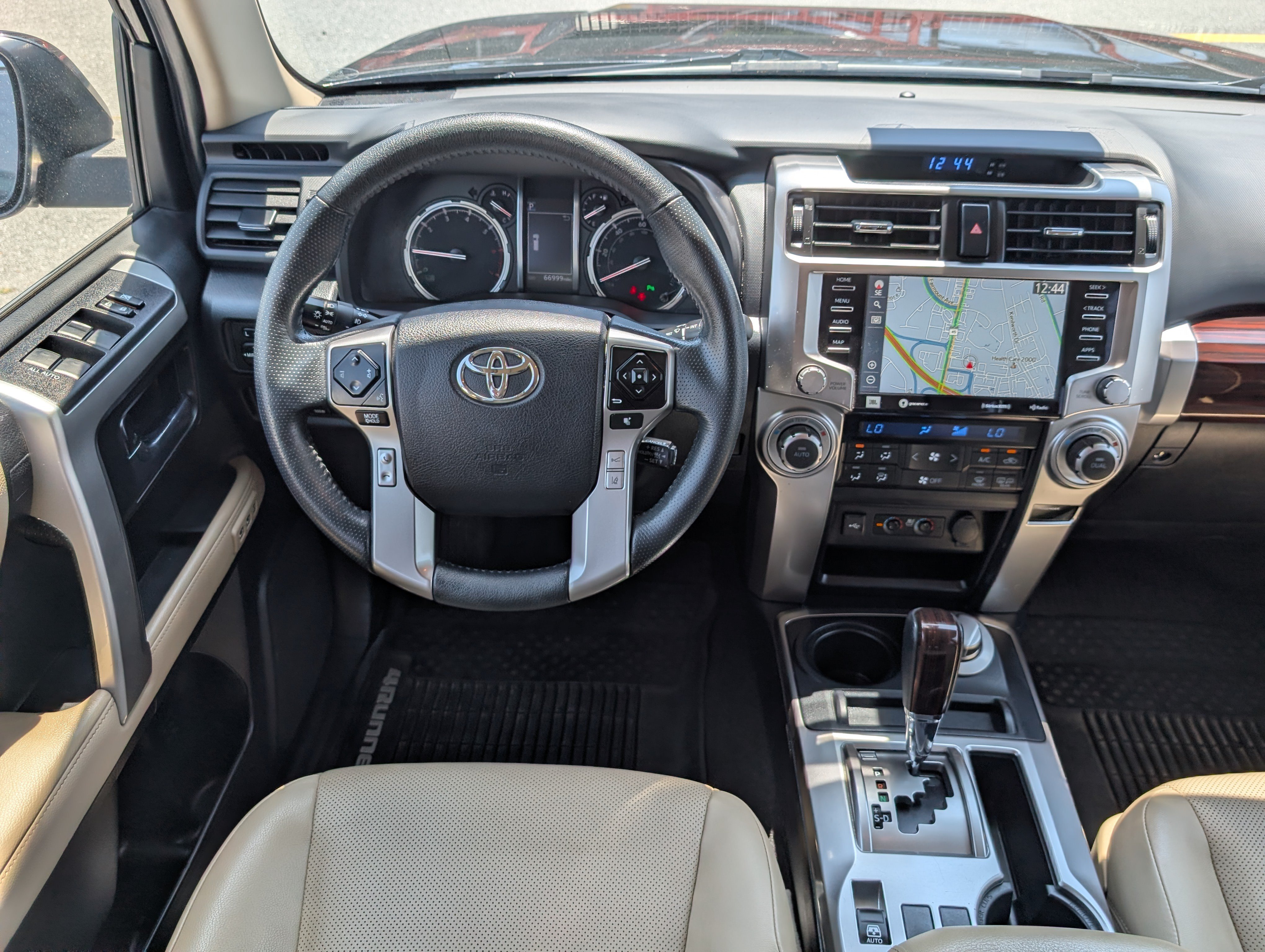 Used 2021 Toyota 4Runner Limited AWD/4WD image 16