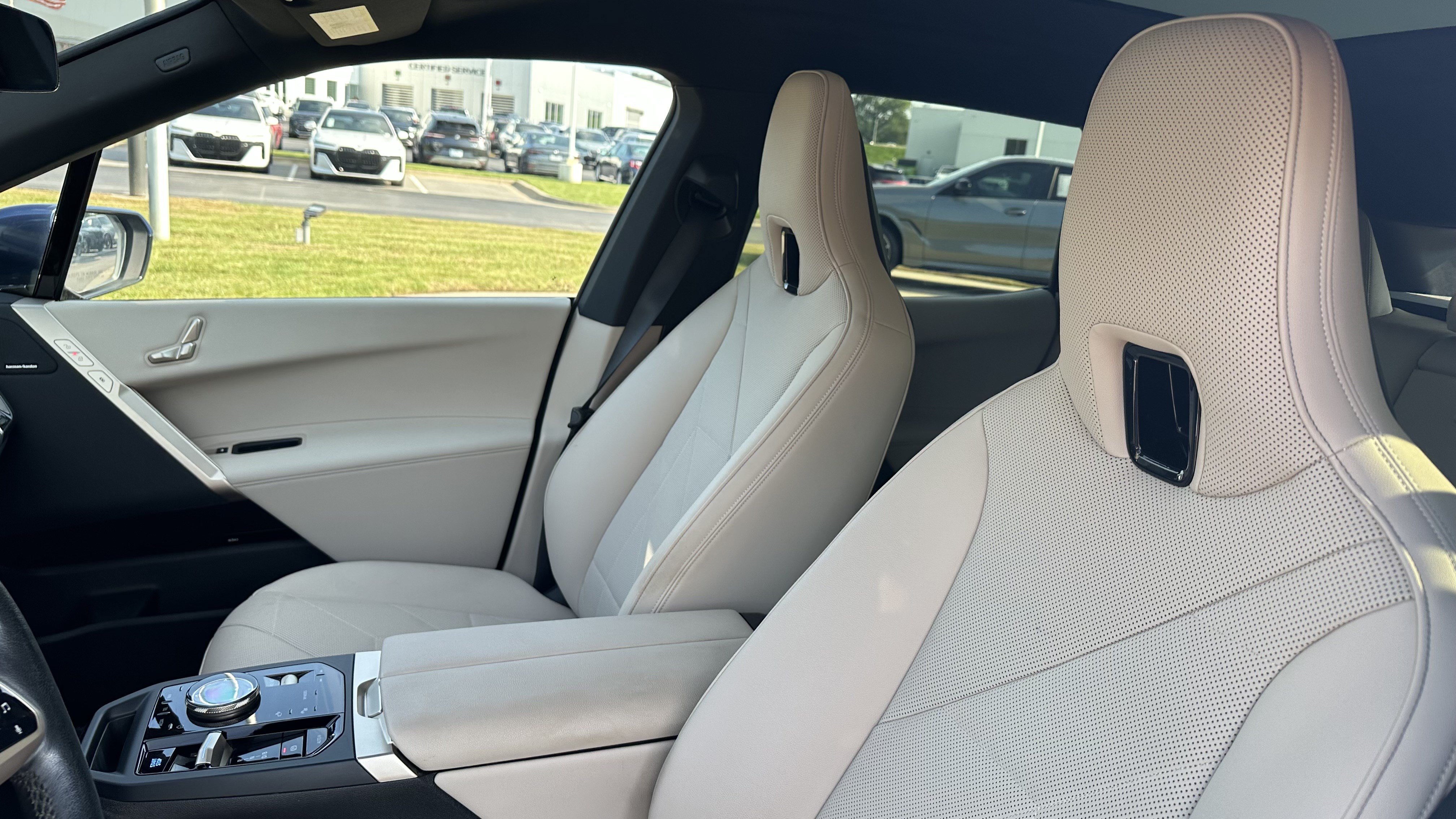 Certified 2024 BMW iX xDrive50 w/ Sport Package AWD/4WD image 18