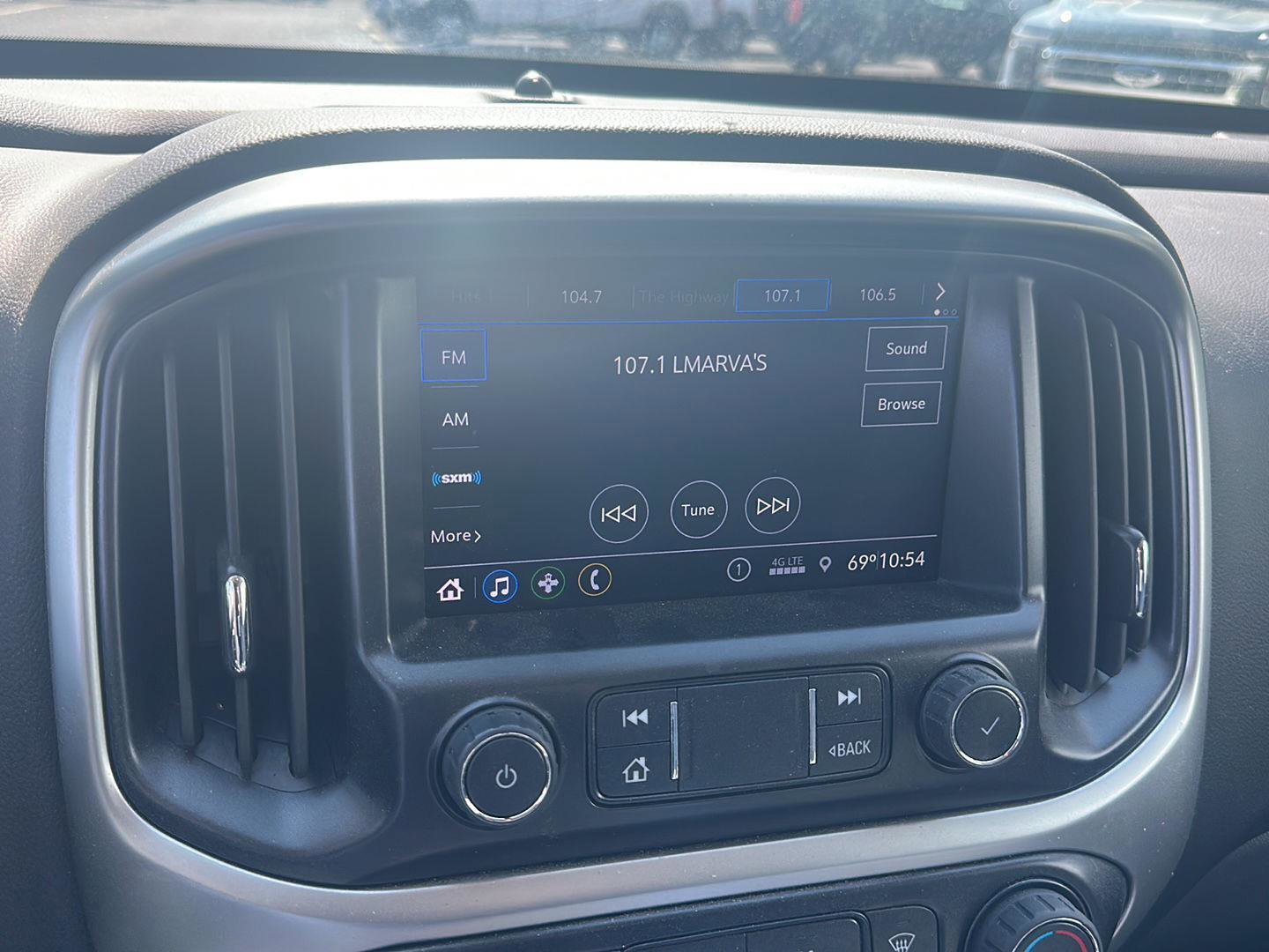 Used 2022 Chevrolet Colorado LT w/ LT Convenience Package image 15