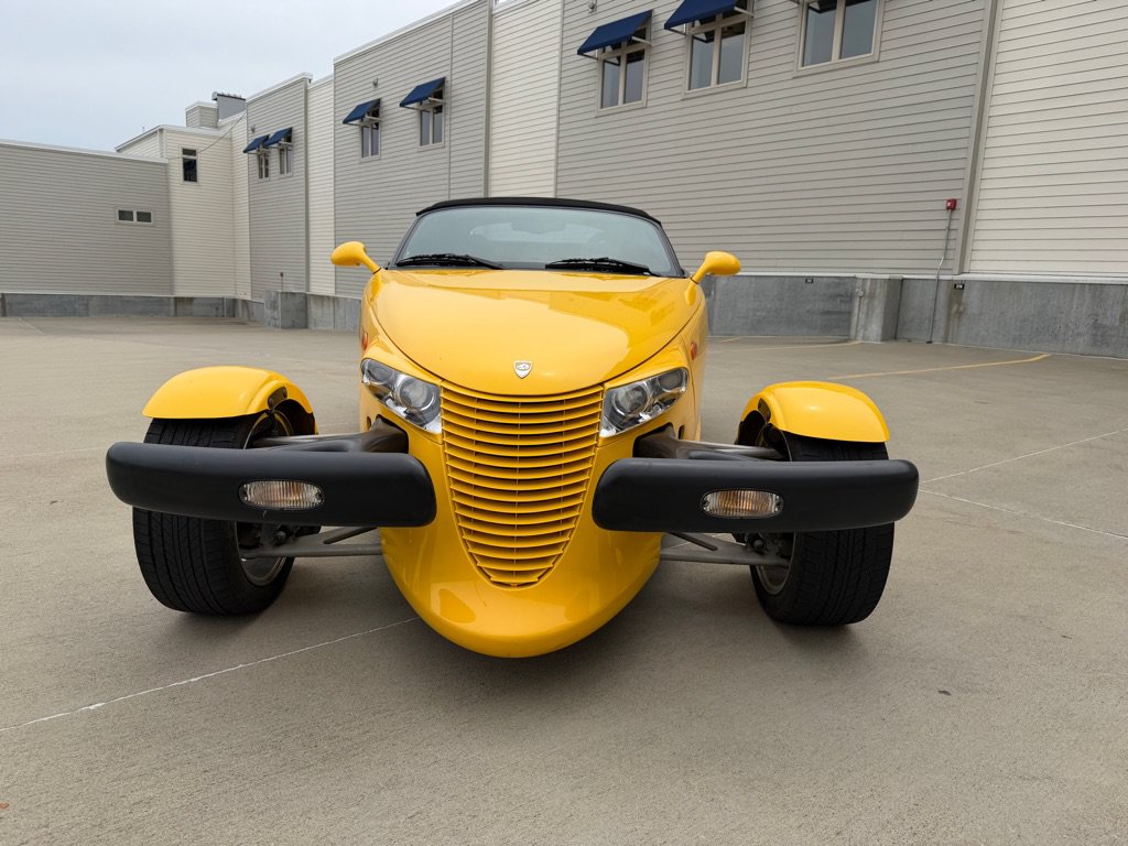 Used 2000 Plymouth Prowler RWD image 2