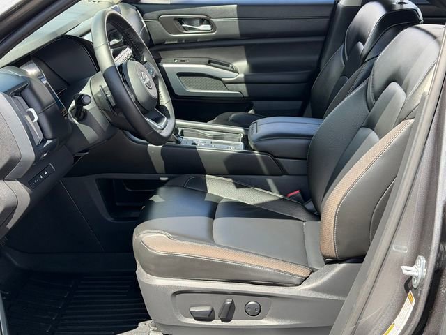 Certified 2025 Nissan Pathfinder SL FWD image 21