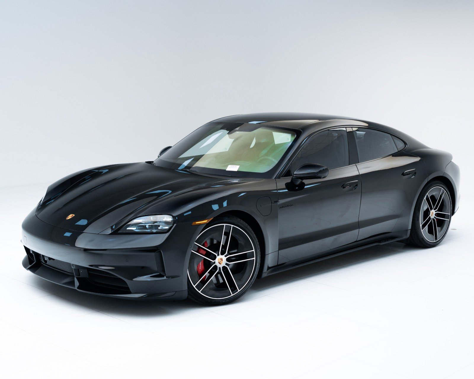 New 2026 Porsche Taycan GTS image 1