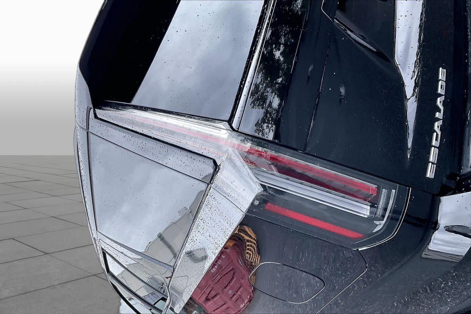 Used 2025 Cadillac Escalade Sport AWD/4WD image 28