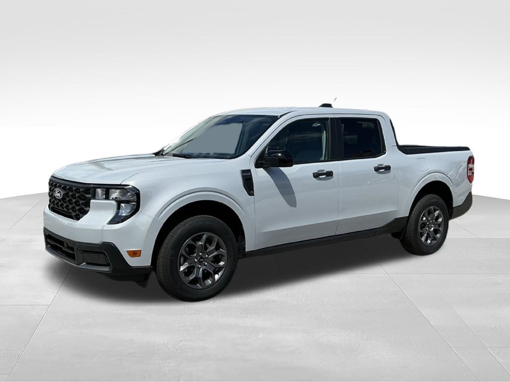 New 2026 Ford Maverick XLT w/ XLT Luxury Package FWD image 2