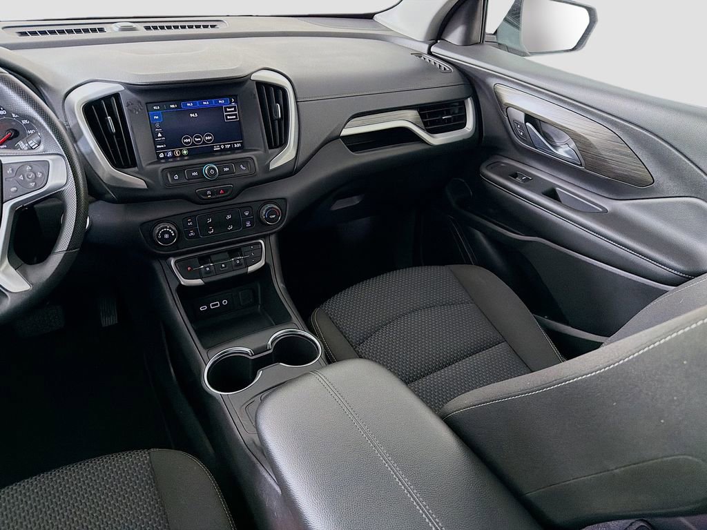 Used 2024 GMC Terrain SLE image 24