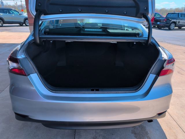 Used 2024 Toyota Camry LE w/ Convenience Package image 14