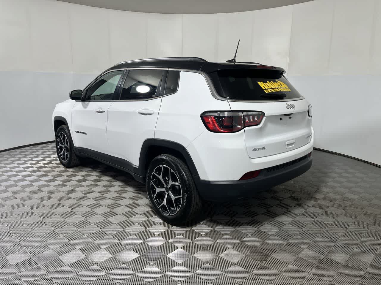Used 2025 Jeep Compass Limited AWD/4WD image 6