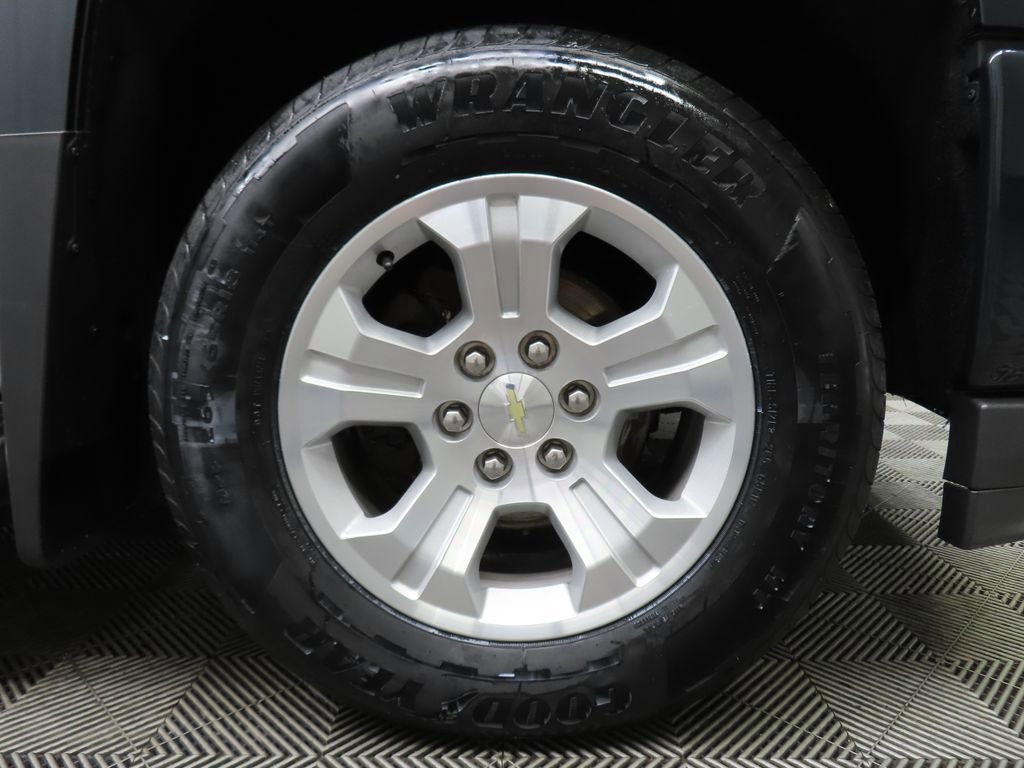Used 2018 Chevrolet Silverado 1500 LT w/ All Star Edition image 8
